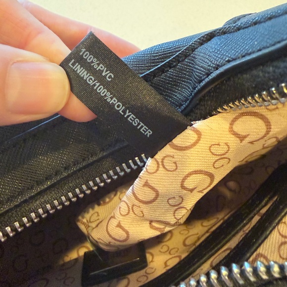 Guess Black crossbody Bag with Logo Strap - Picture 10 of 15